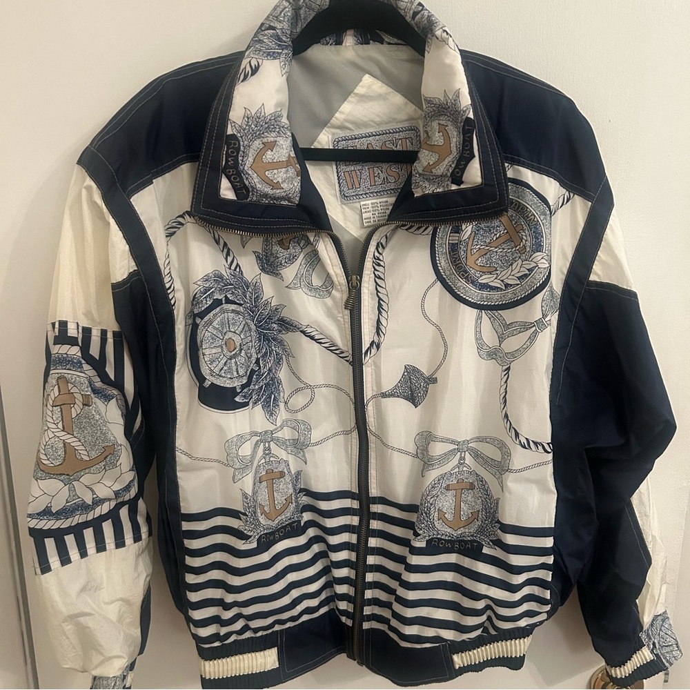 Vintage East West windbreaker, size large.
